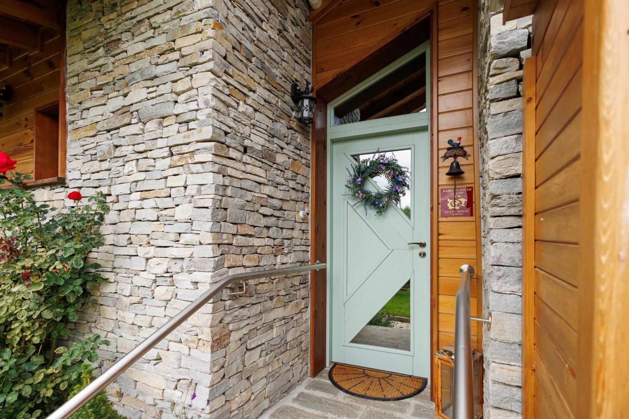 Mountain Villa Aleksia- With Jacuzzi Razlog Luaran gambar